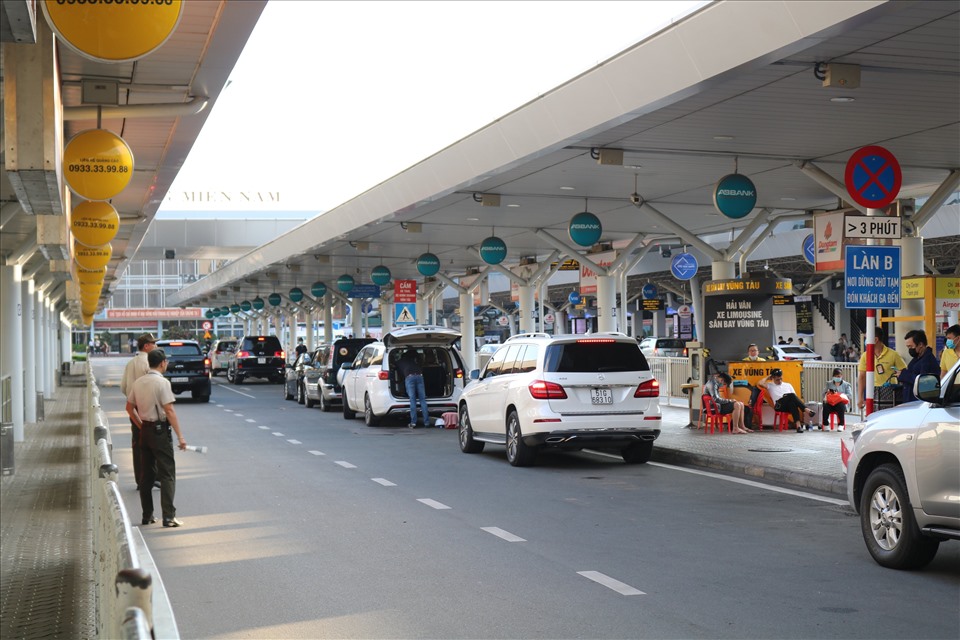 Quy trình đặt xe 7 chỗ từ sân bay Tân Sơn Nhất đi Tiền Giang chi tiết