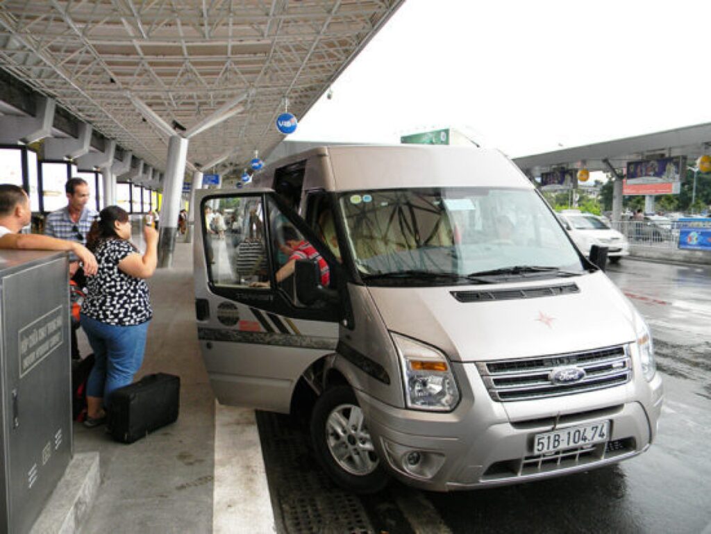 Những lý do nên chọn nên chọn dịch vụ thuê xe 7 chỗ sân bay Tân Sơn Nhất đi Tiền Giang của Thuexehuydat.com
