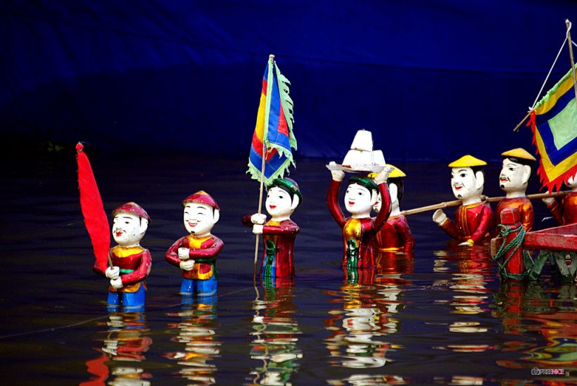 Hinh anh mua roi nuoc 1 820x549