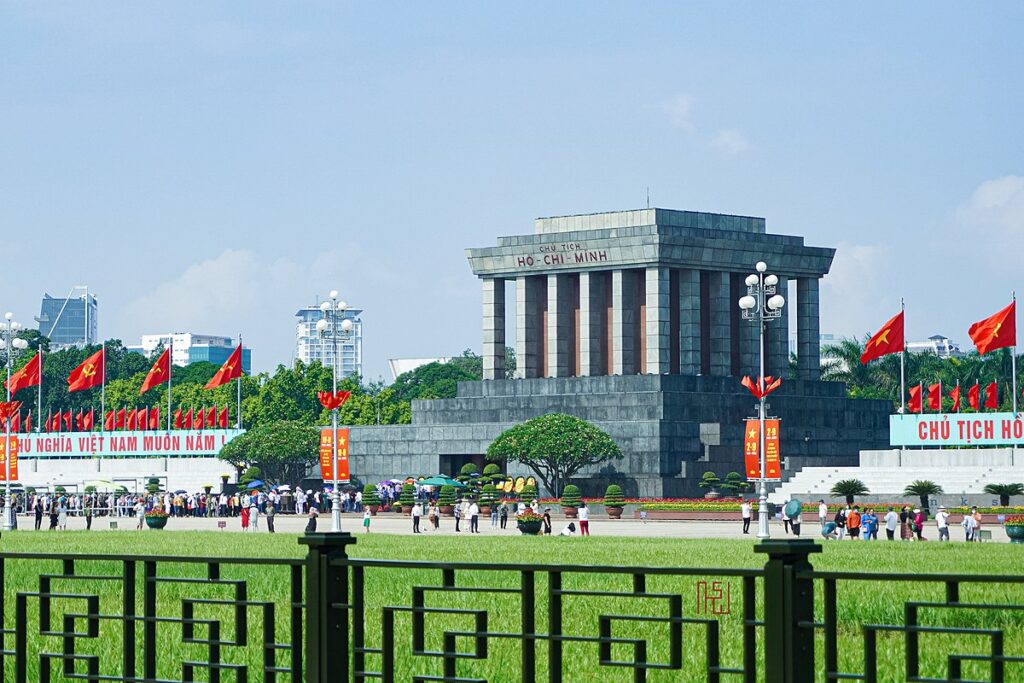 Lang chu tich ho chi minh 2 1685366073