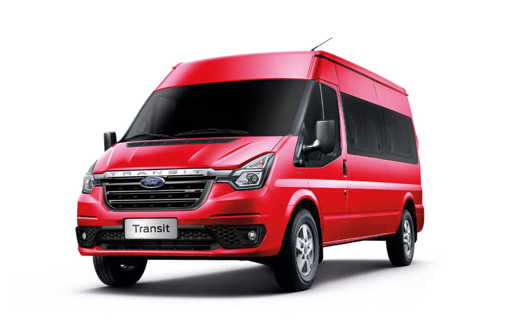 Bạn Nên Chọn Thuê Xe 17 Chỗ vì giúp bạn chủ động được lịch trình