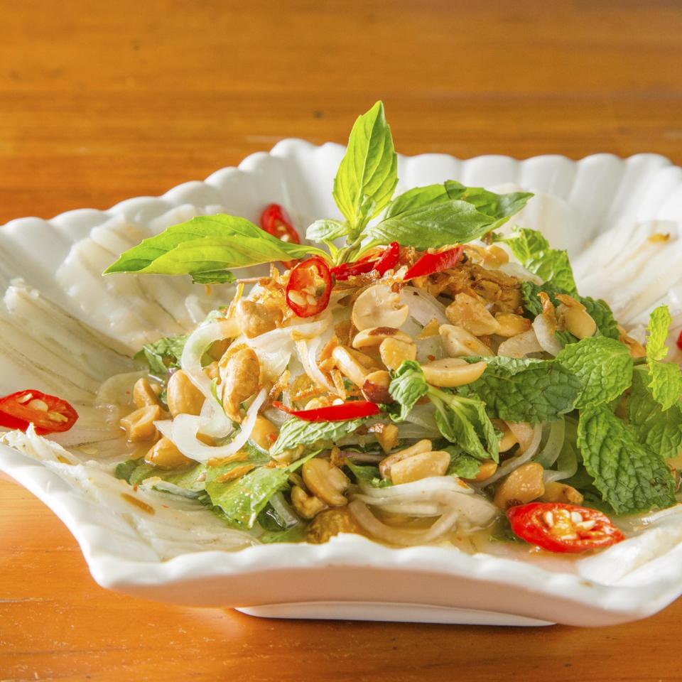 Gỏi cá mai