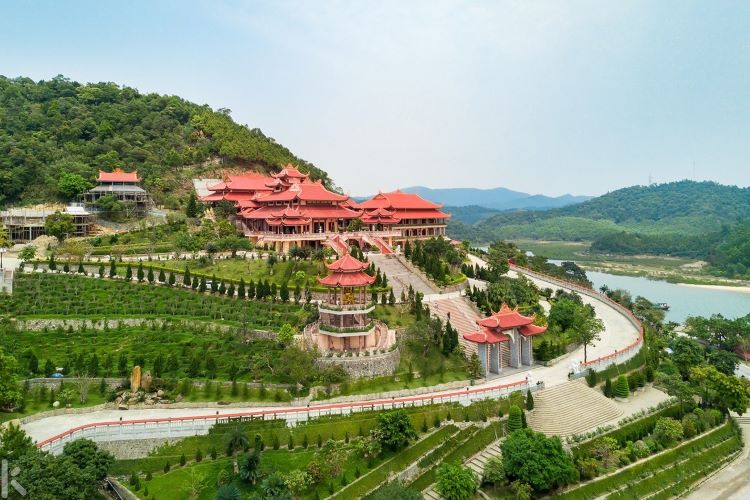 Thiền viện trúc lâm chân nguyên (chùa khỉ)